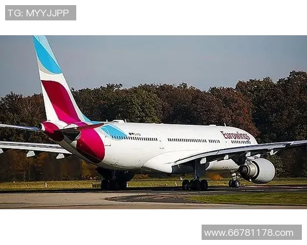 年薪650万魔笛挤17欧元廉价机！全程浅笑和乘客合影，官方不由得戏弄